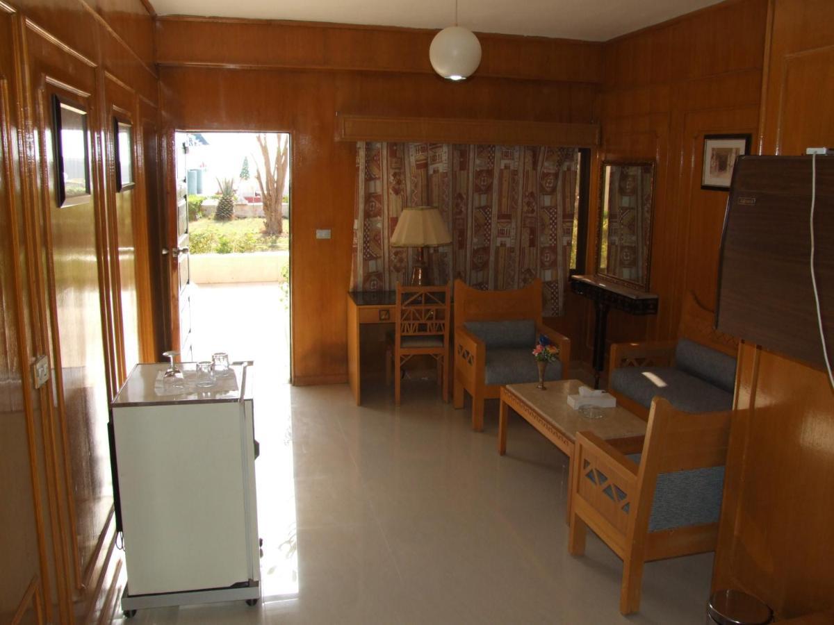 Nefertari Hotel Abu Simble Abu Simbel Room photo